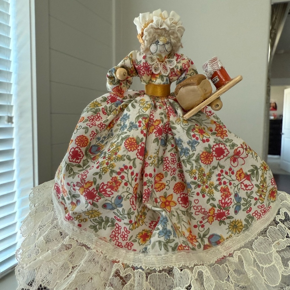 Vintage Clothespin Doll